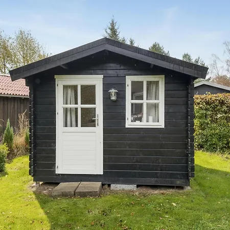 3 Bedroom Cozy In Feriehus *
