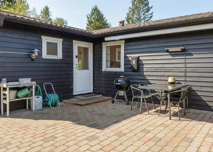 3 Bedroom Cozy In *
