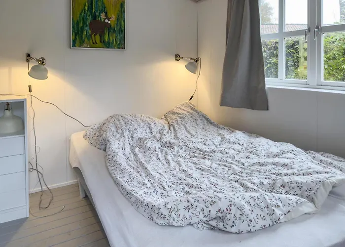 3 Bedroom Cozy In Tatil Evi Grenå