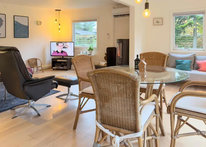 3 Bedroom Cozy In